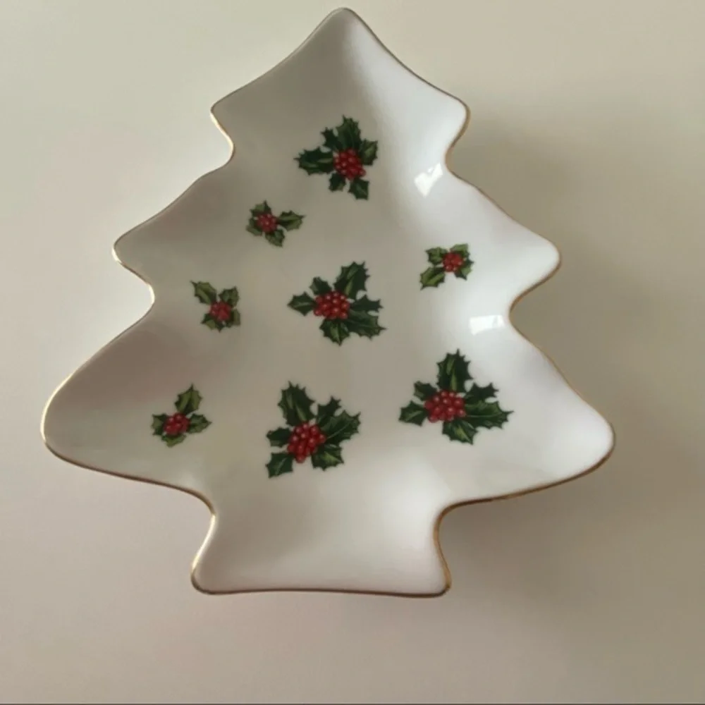 Lefton China Christmas Holiday Porcelain Tea Cup Cookie Plate for Santa